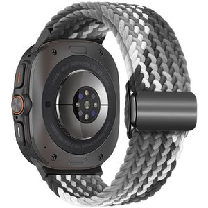 רצועת בד / ניילון מדגם Loop Magnetic Buckle Nylon Band מבית LaTera (צבע Dark Chocolate) לשעון חכם מדגם Samsung Galaxy Watch Ultra / Watch Ultra 2025 רצועת בד / ניילון מדגם Loop Magnetic Buckle Nylon Band מבית LaTera (צבע Dark Chocolate) לשעון חכם מדגם Samsung Galaxy Watch Ultra / Watch Ultra 2025
