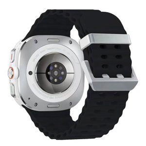 רצועת סיליקון מדגם Ocean Hole Dual Buckle Silicone Band מבית LaTera (צבע Black/Silver) לשעון חכם מדגם Samsung Galaxy Watch Ultra / Watch Ultra 2025 רצועת סיליקון מדגם Ocean Hole Dual Buckle Silicone Band מבית LaTera (צבע Black/Silver) לשעון חכם מדגם Samsung Galaxy Watch Ultra / Watch Ultra 2025