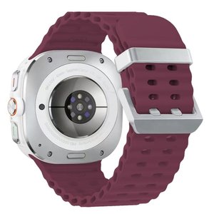 רצועת סיליקון מדגם Ocean Hole Dual Buckle Silicone Band מבית LaTera (צבע Wine Red/Silver) לשעון חכם מדגם Samsung Galaxy Watch Ultra / Watch Ultra 2025 רצועת סיליקון מדגם Ocean Hole Dual Buckle Silicone Band מבית LaTera (צבע Wine Red/Silver) לשעון חכם מדגם Samsung Galaxy Watch Ultra / Watch Ultra 2025